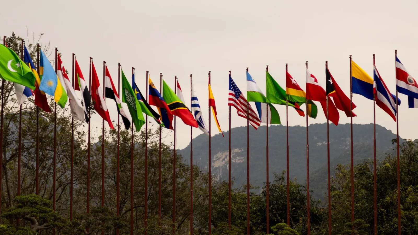 US Imposes Visa Restrictions on South African Officials Over Alleged Anti-White Discrimination
